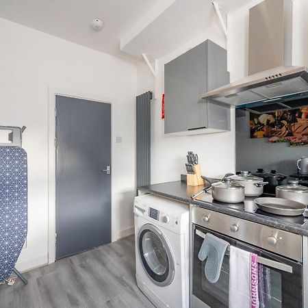*Rc246*For Your Relaxed & Cosy Stay + Free Parking Лидс Экстерьер фото