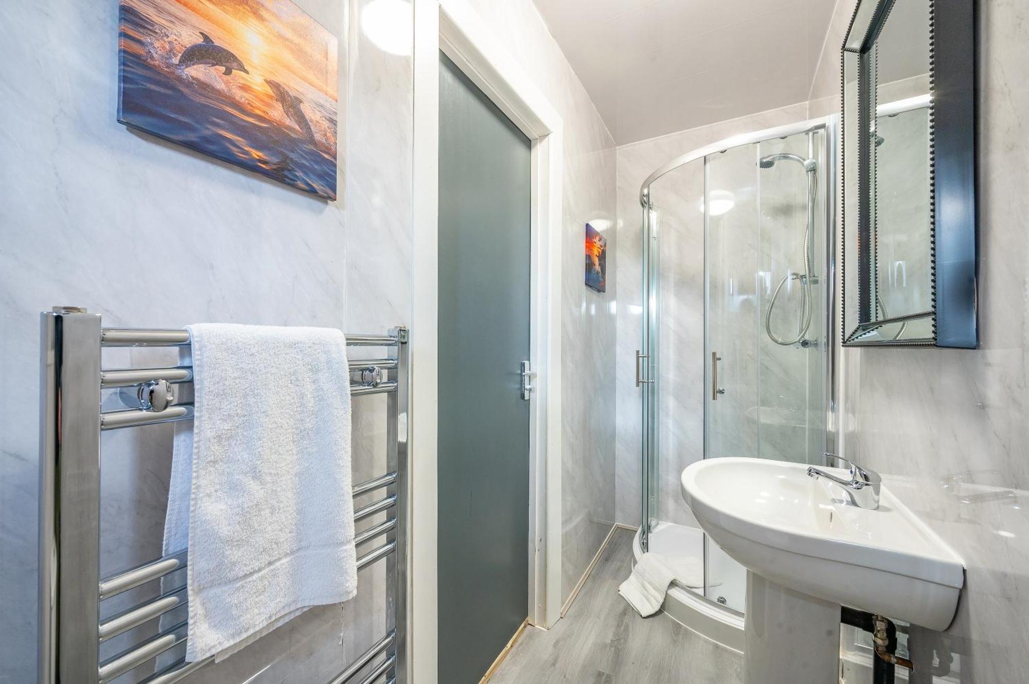 *Rc246*For Your Relaxed & Cosy Stay + Free Parking Лидс Экстерьер фото